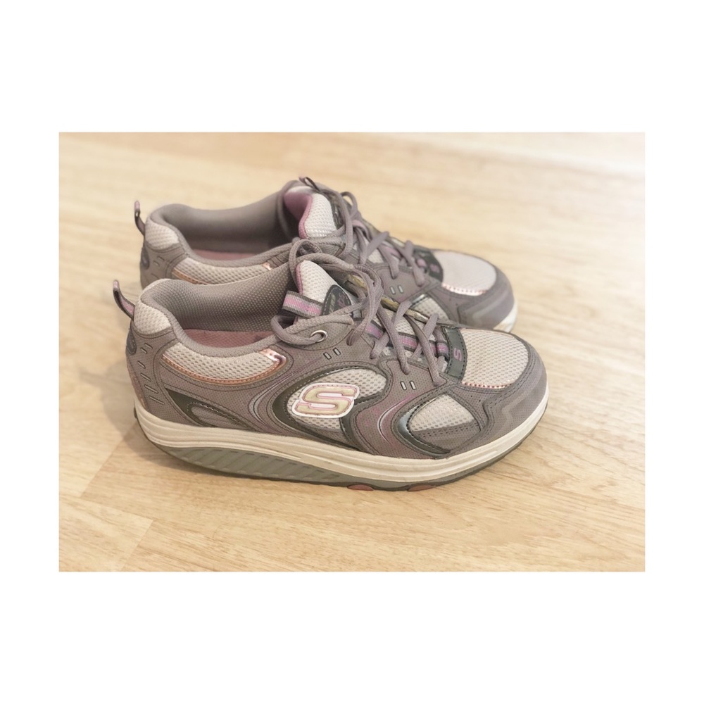 Sketchers Shape Up Sneakers Size 8.5